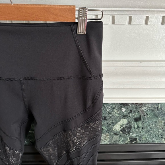 Lululemon Wunder Under High-Rise Tight 25" *Lace, Black, size 8 - Picture 2 of 12